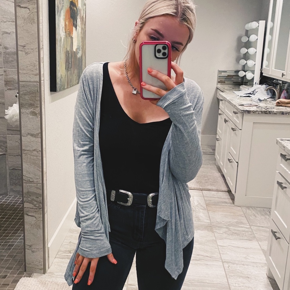 long sleeve gray cardigan / front tie top - Picture 6 of 8